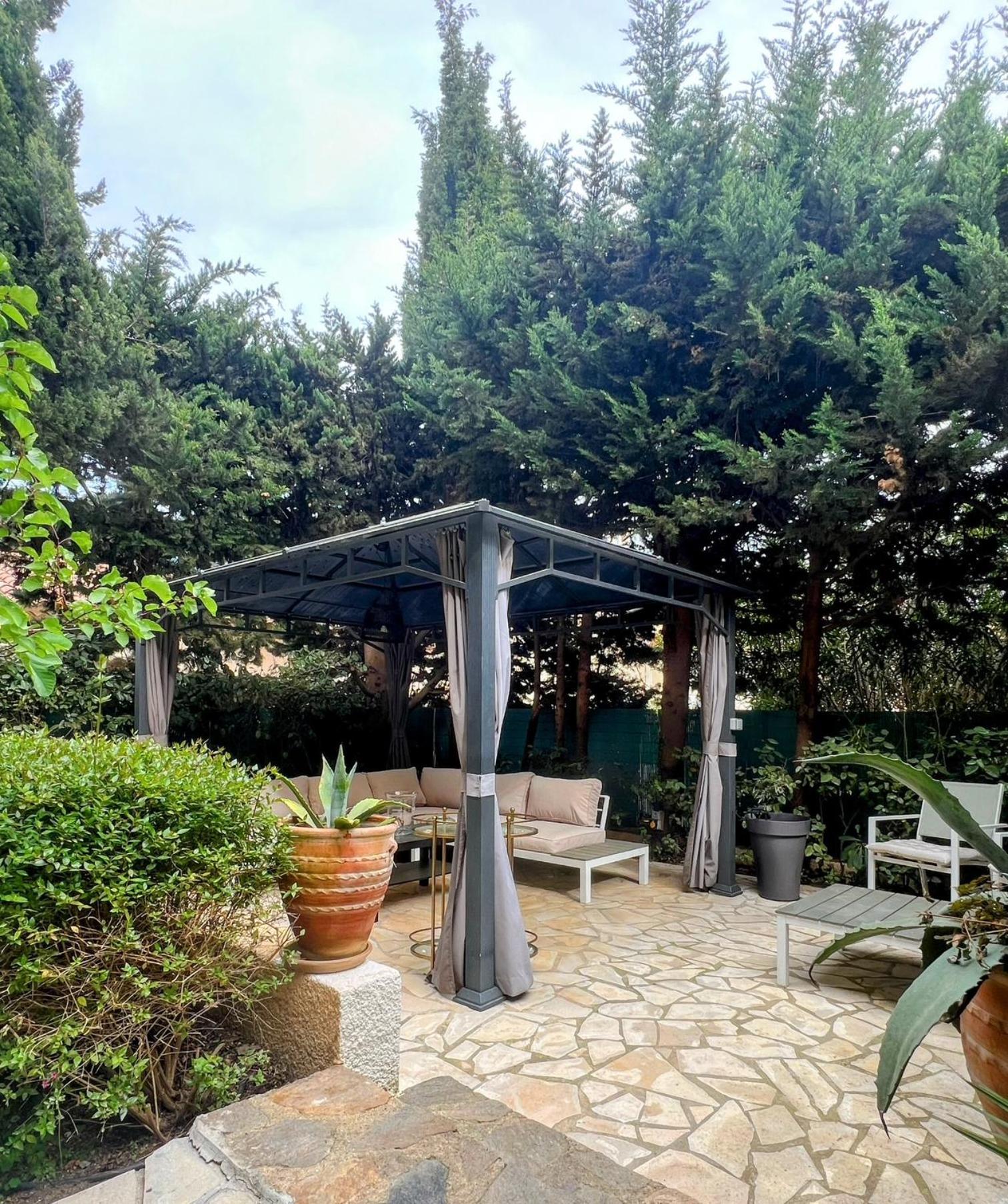 Superbe Appartement Avec Terrasse Jardin Et Parking Prive Сен Тропе Екстериор снимка